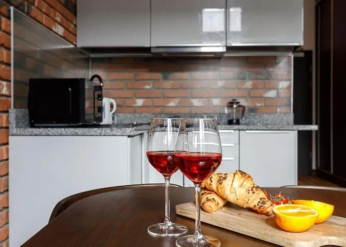 Golden - Cozy - Great Location&k28